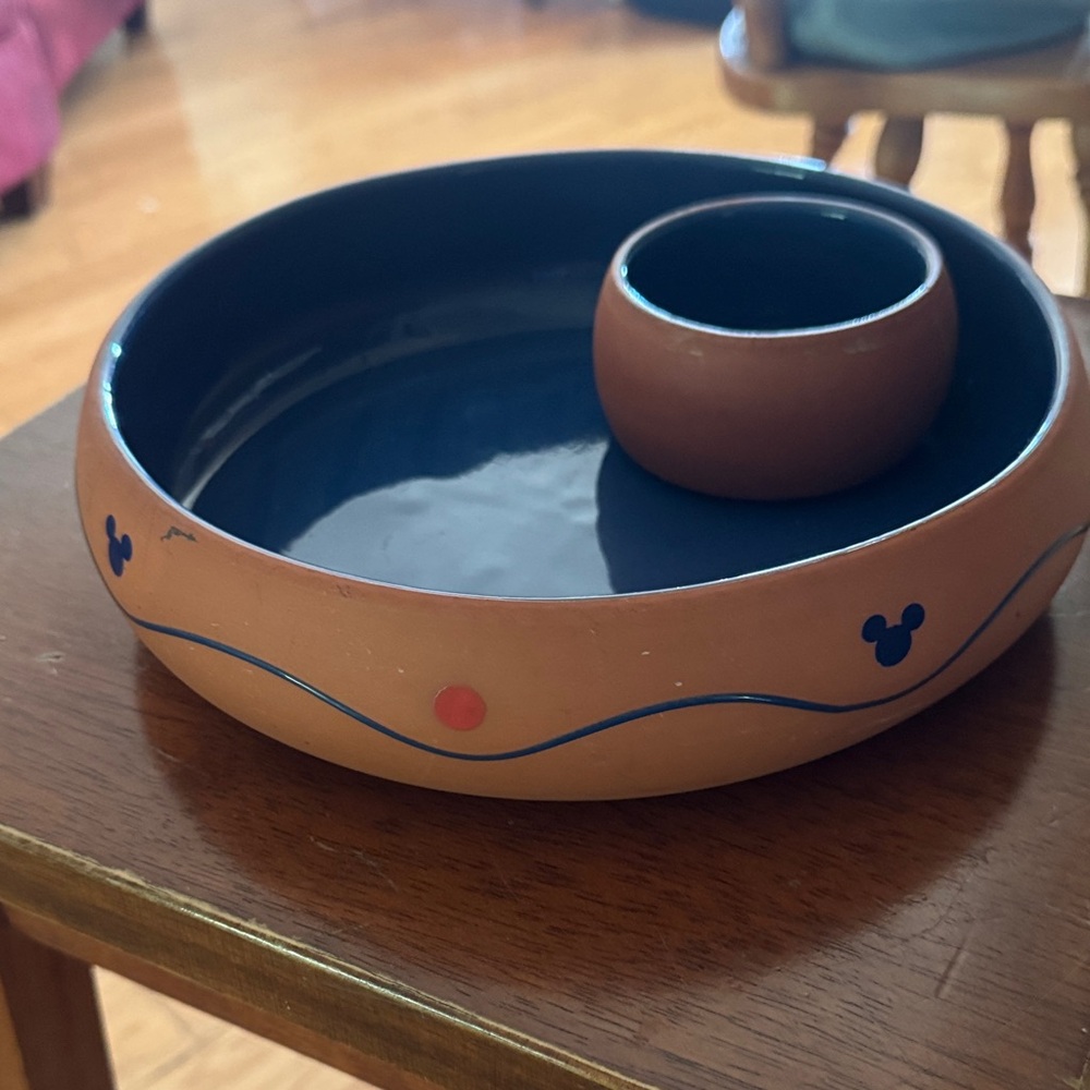 Disney Terra Cotta Chip And Dip Bowl Disney Portugal Blue Interior
